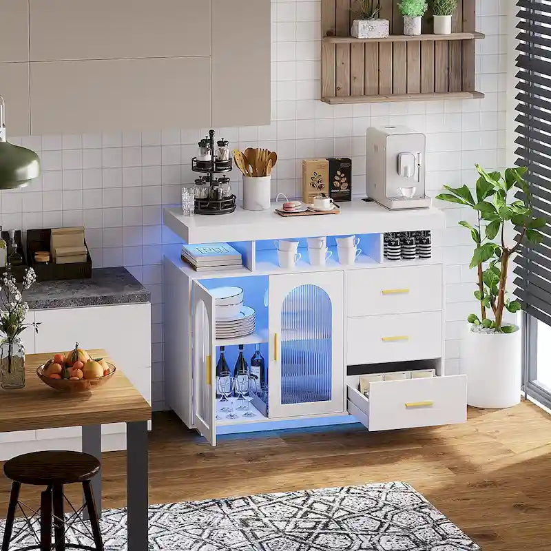 39Breites Sideboard mit LED-Beleuchtung - N/A