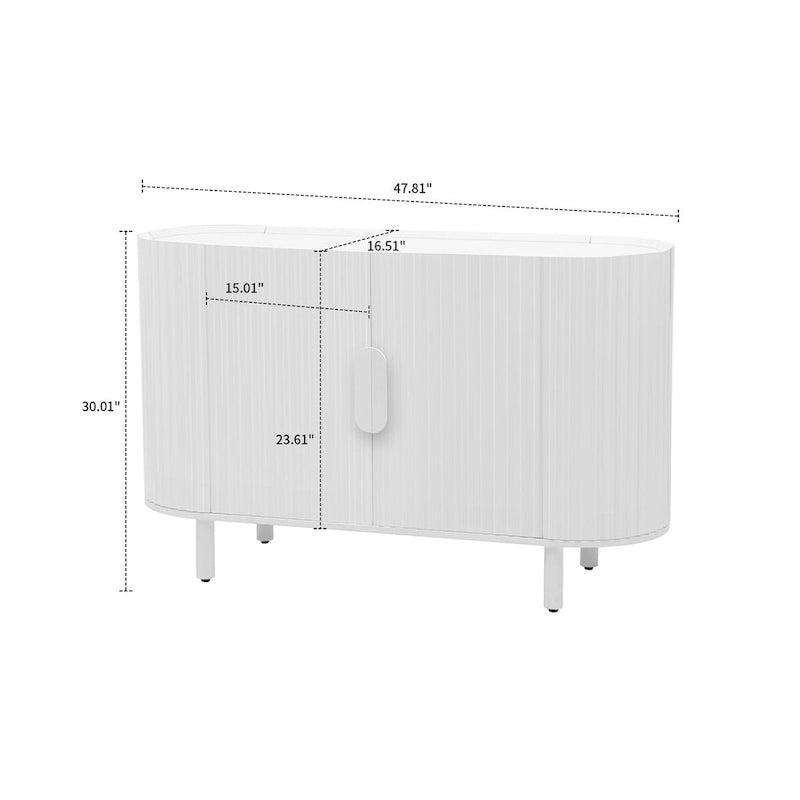 Modernes stilvolles Sideboard aus Holz mit vertikal gestreiften Schranktüren
