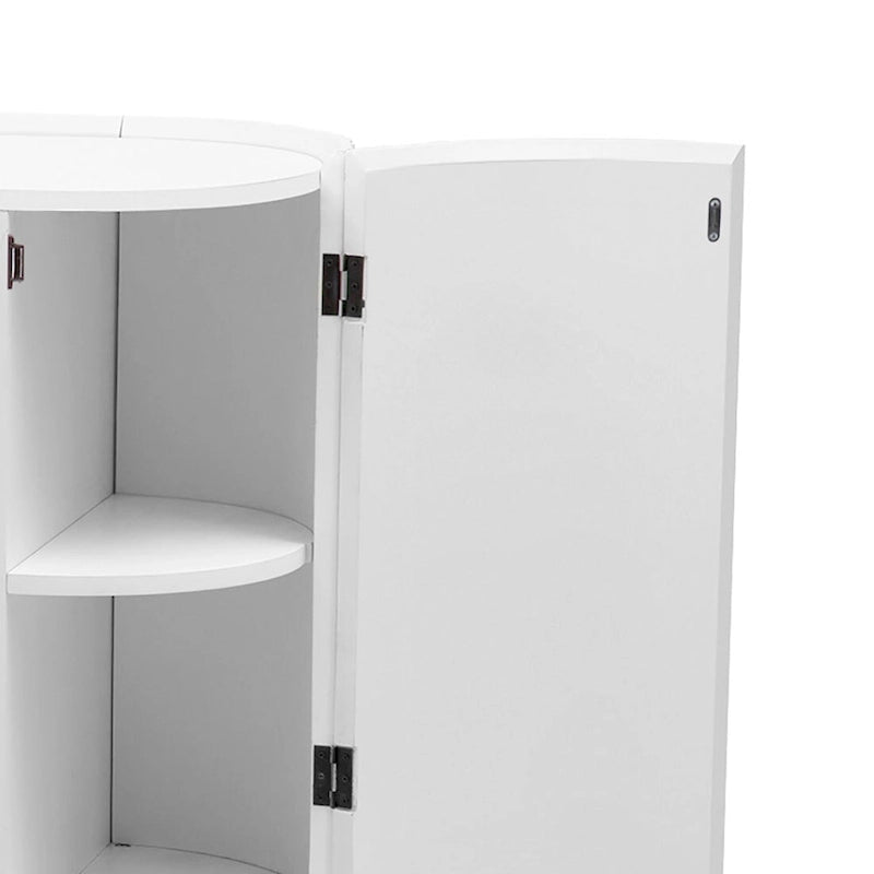 Modernes stilvolles Sideboard aus Holz mit vertikal gestreiften Schranktüren