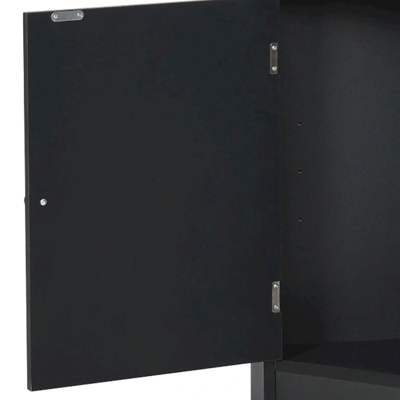 Moderner Bad Hochschrank aus Holz mit Metallelementen