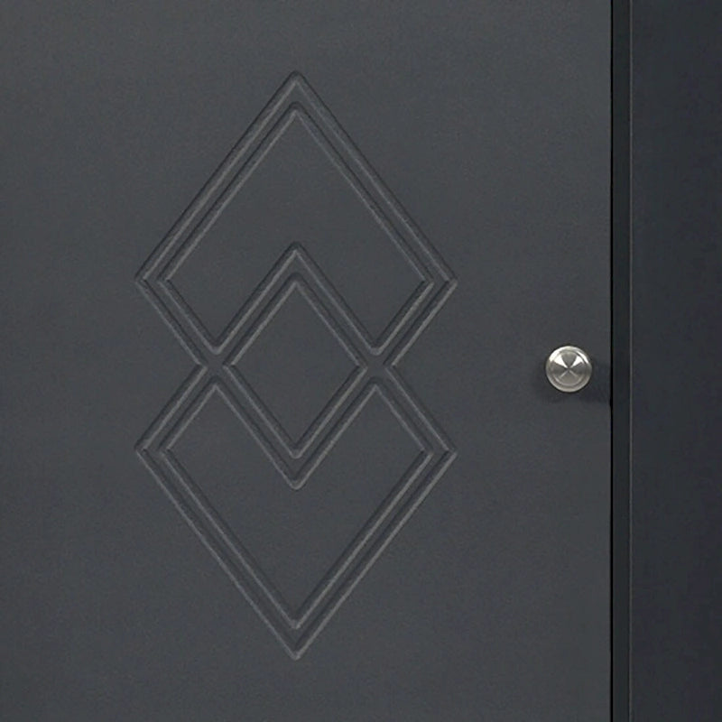 Moderner Bad Hochschrank aus Holz mit Metallelementen